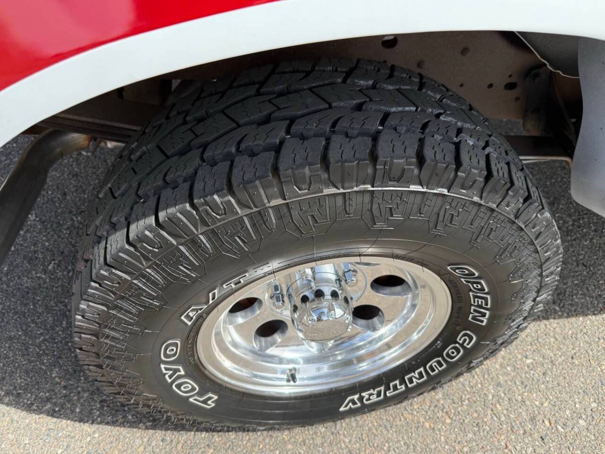 Ford-bronco-xl-2dr-suv-1996-white-11