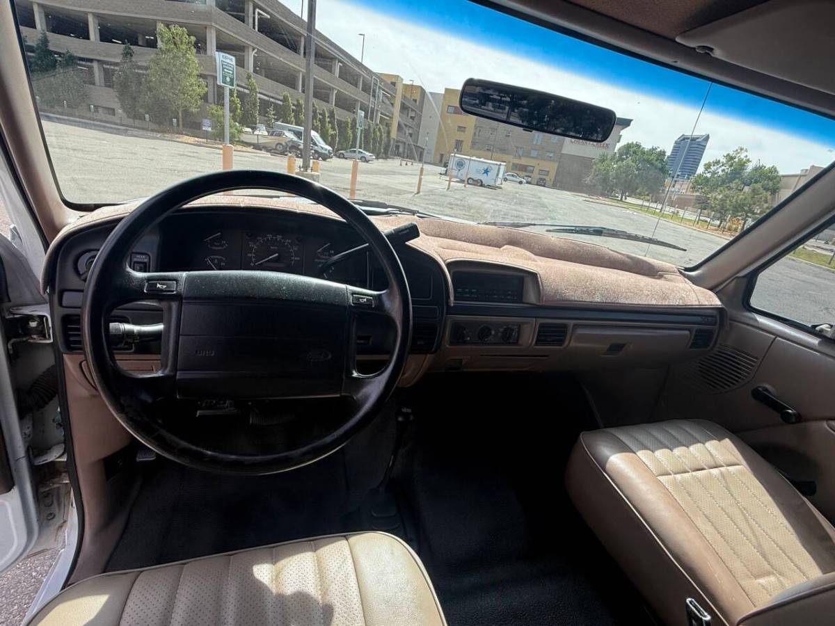 Ford-bronco-xl-2dr-suv-1996-white-17