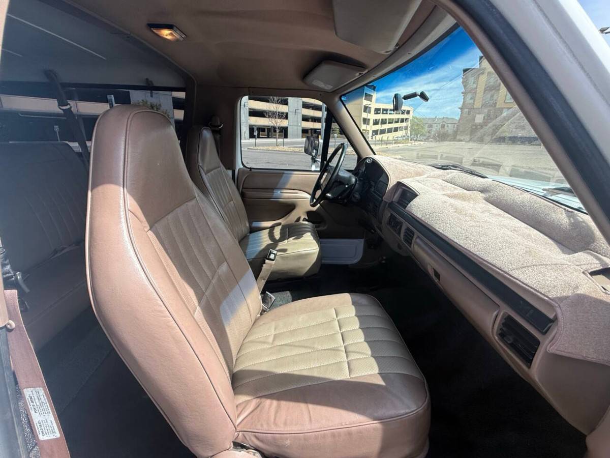 Ford-bronco-xl-2dr-suv-1996-white-18