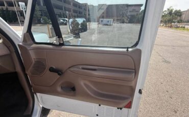 Ford-bronco-xl-2dr-suv-1996-white-19