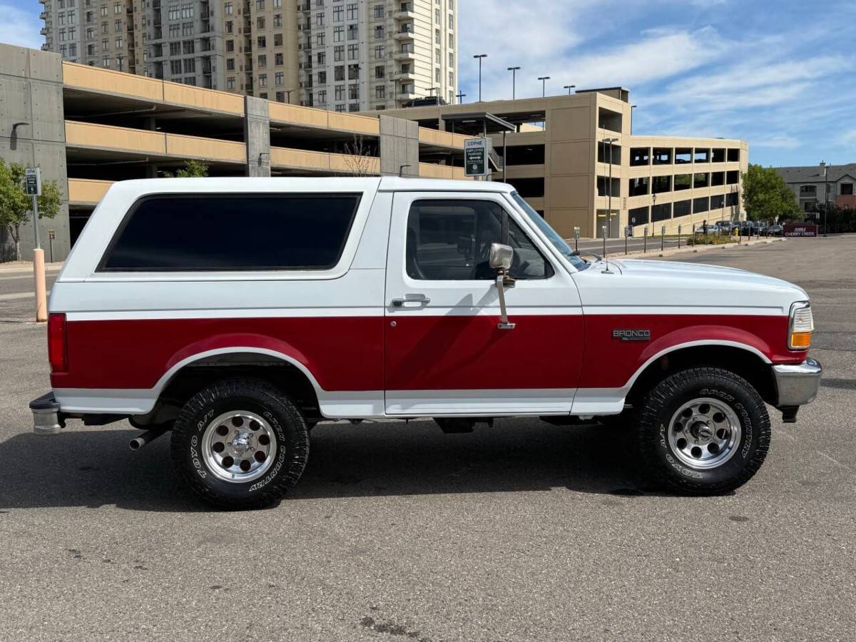 Ford-bronco-xl-2dr-suv-1996-white-6