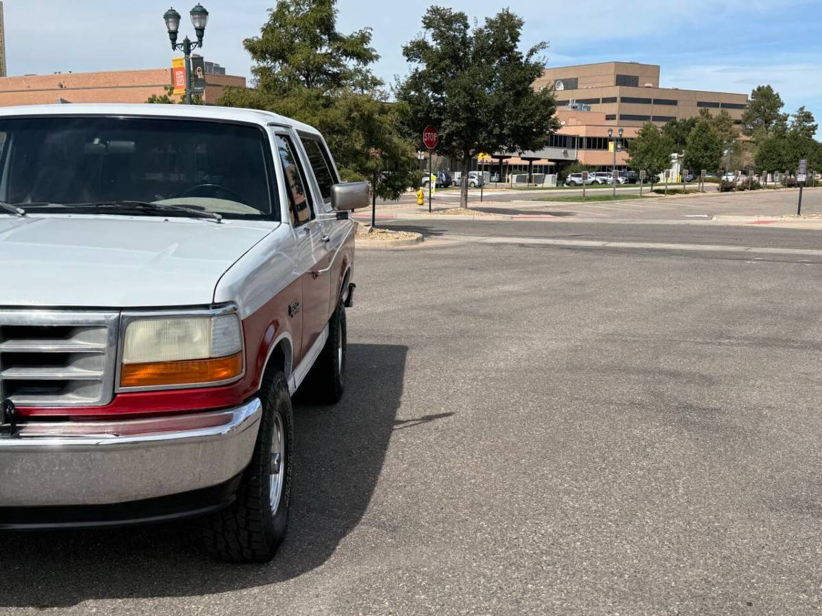 Ford-bronco-xl-2dr-suv-1996-white