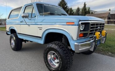 Ford-bronco-xlt-1986-blue-32