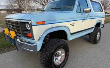 Ford-bronco-xlt-1986-blue
