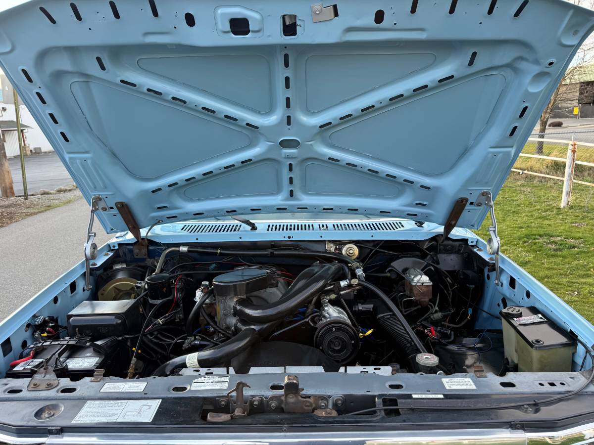 Ford-bronco-xlt-1986-blue-45