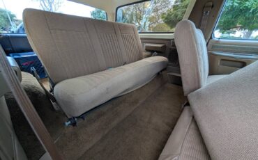 Ford-bronco-xlt-1989-brown-10