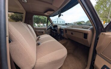 Ford-bronco-xlt-1989-brown-15