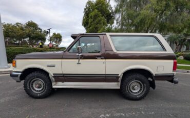 Ford-bronco-xlt-1989-brown