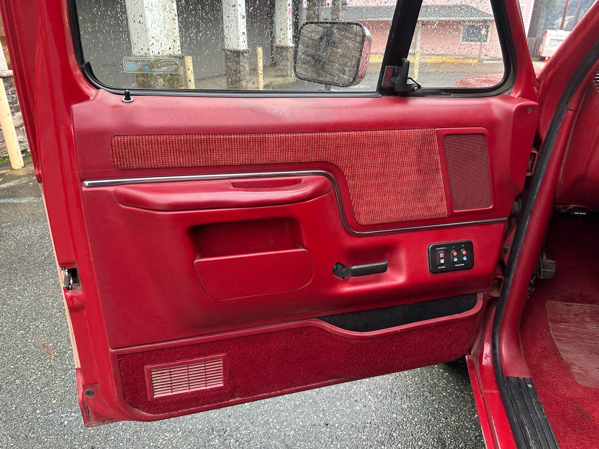 Ford-bronco-xlt-1989-red-9