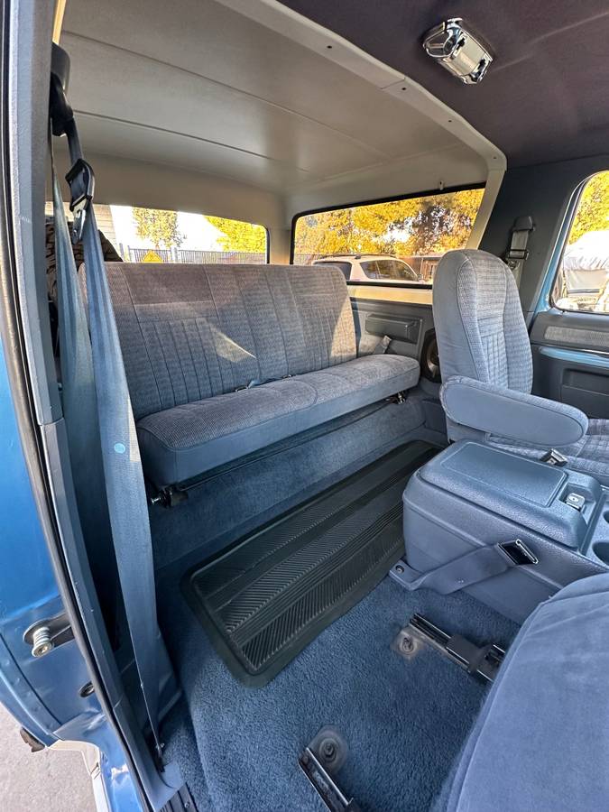 Ford-bronco-xlt-1990-blue-14