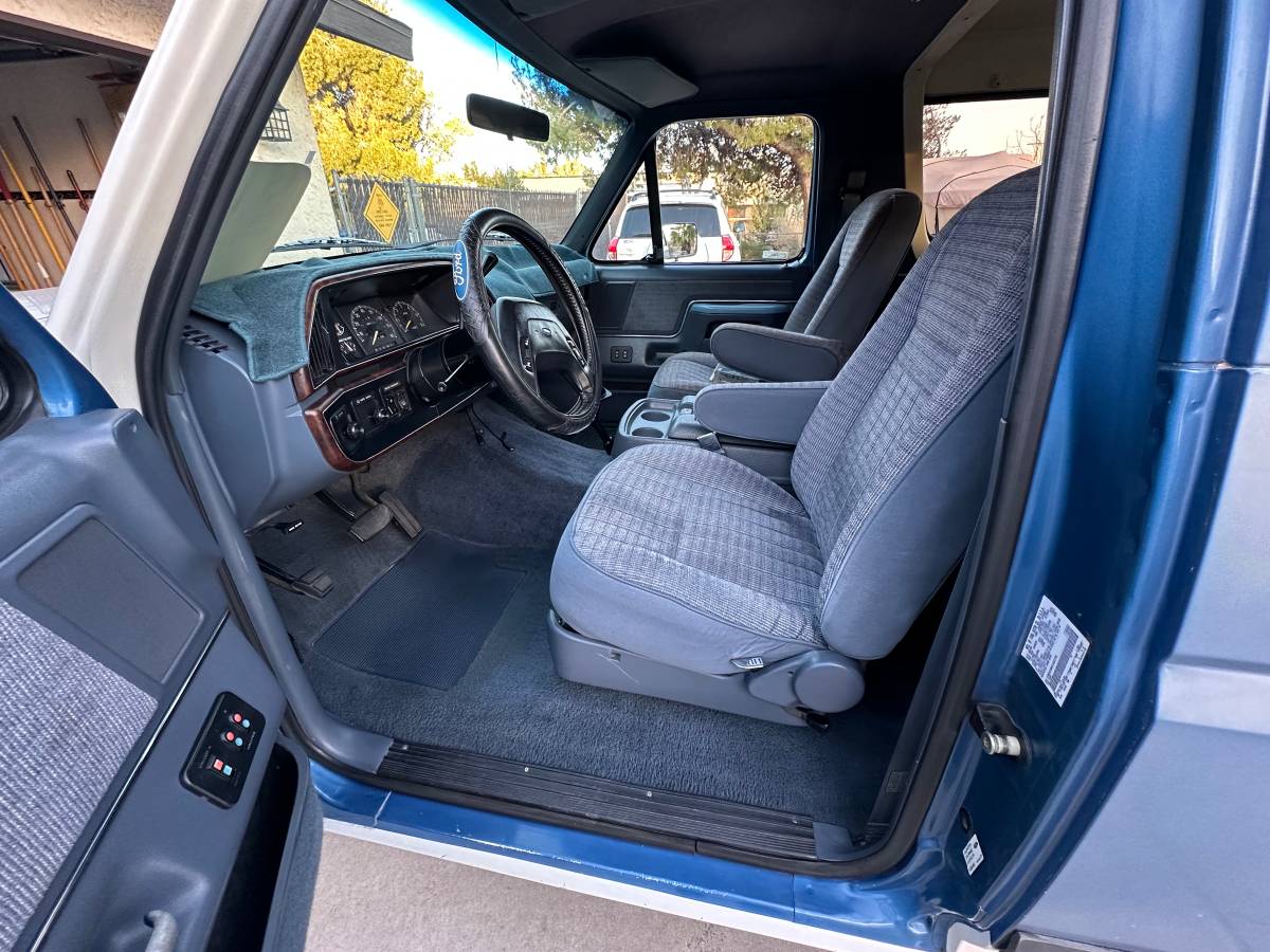 Ford-bronco-xlt-1990-blue-20