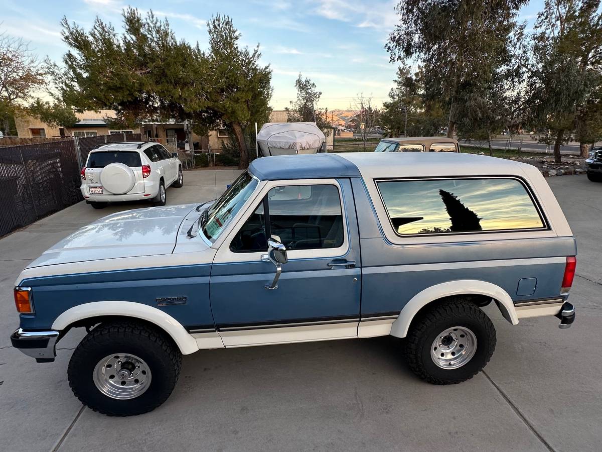 Ford-bronco-xlt-1990-blue-5