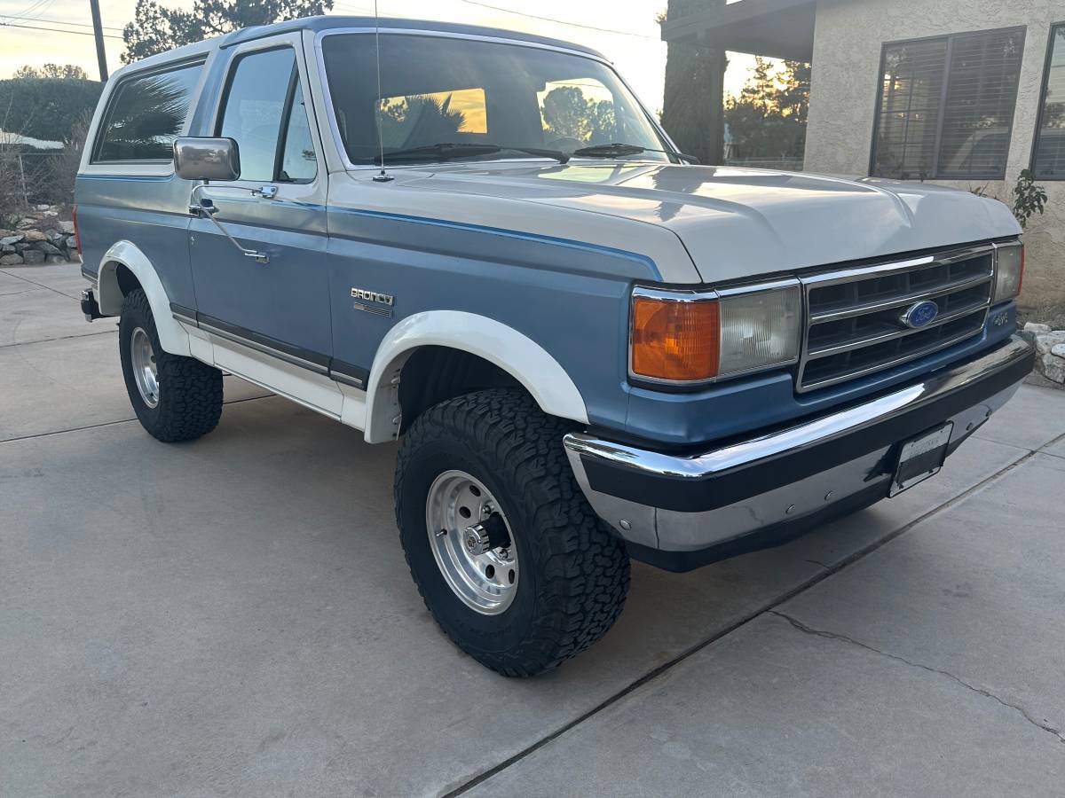 Ford-bronco-xlt-1990-blue-6