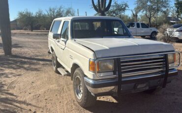 Ford-bronco-xlt-1990-white-1