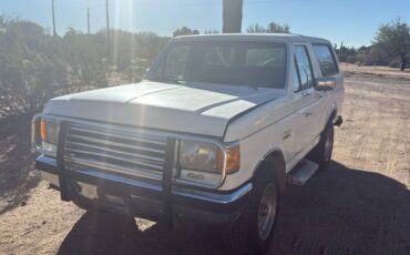 Ford-bronco-xlt-1990-white-13