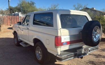 Ford-bronco-xlt-1990-white-2