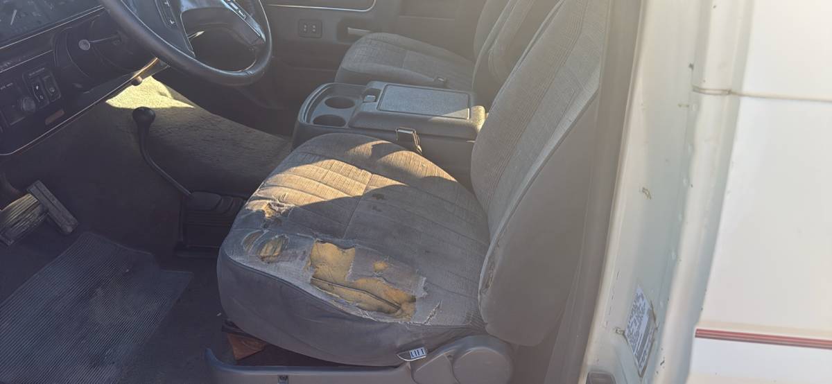 Ford-bronco-xlt-1990-white-4