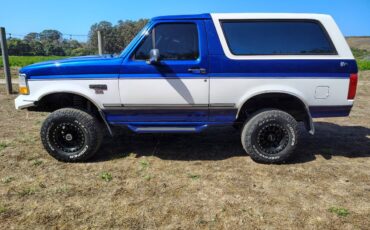 Ford-bronco-xlt-302-high-performance-1996-blue