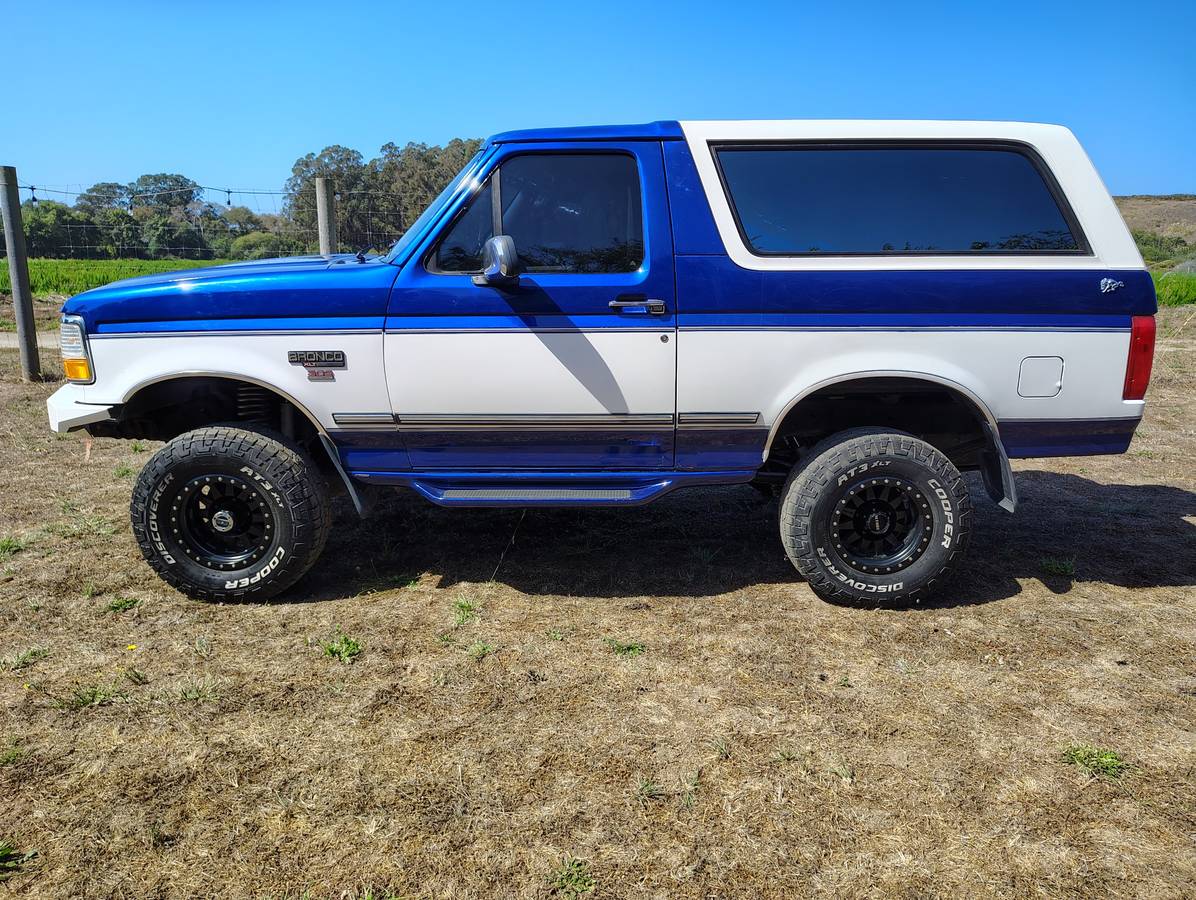 Ford-bronco-xlt-302-high-performance-1996-blue