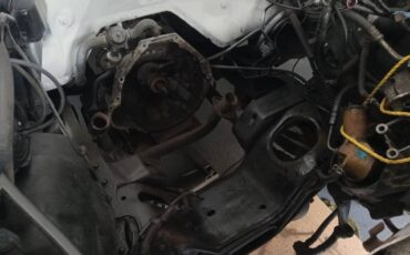 Ford-bronco-xlt-5.0-1992-white-20