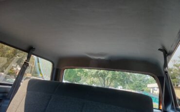 Ford-bronco-xlt-5.0-1992-white-21