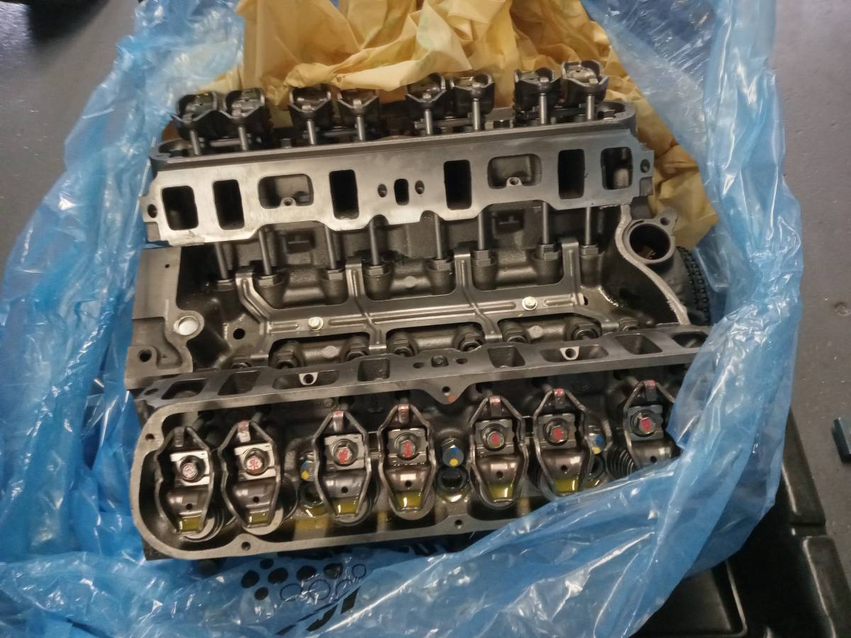 Ford-bronco-xlt-5.0-1992-white-22