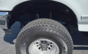 Ford-bronco-xlt-5.0-1992-white-6