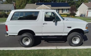Ford-bronco-xlt-5.0-1992-white-7