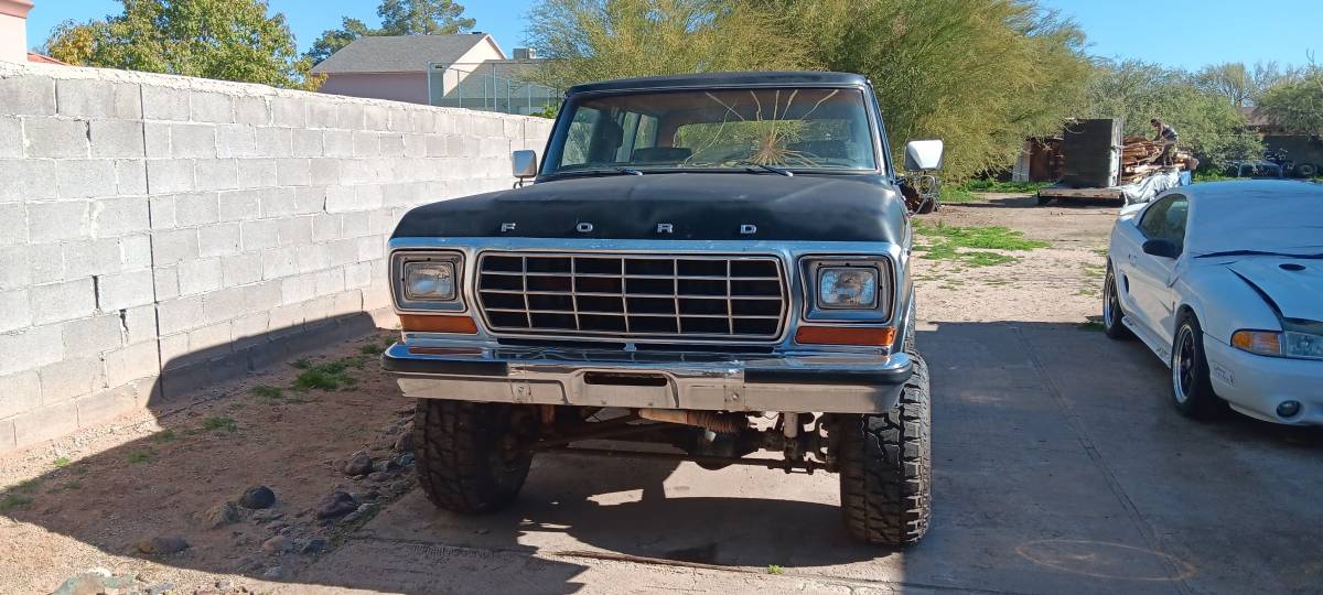 Ford-bronco-xlt-ranger-1979-13