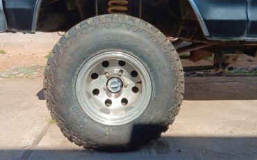 Ford-bronco-xlt-ranger-1979-7