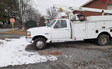 Ford-bucket-truck-1995-white