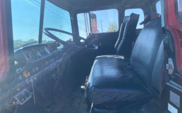 Ford-c-series-1985-red-10