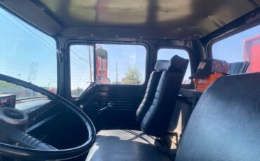 Ford-c-series-1985-red-11