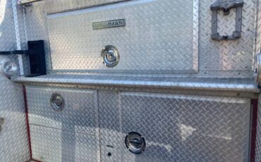 Ford-c-series-1985-red-13