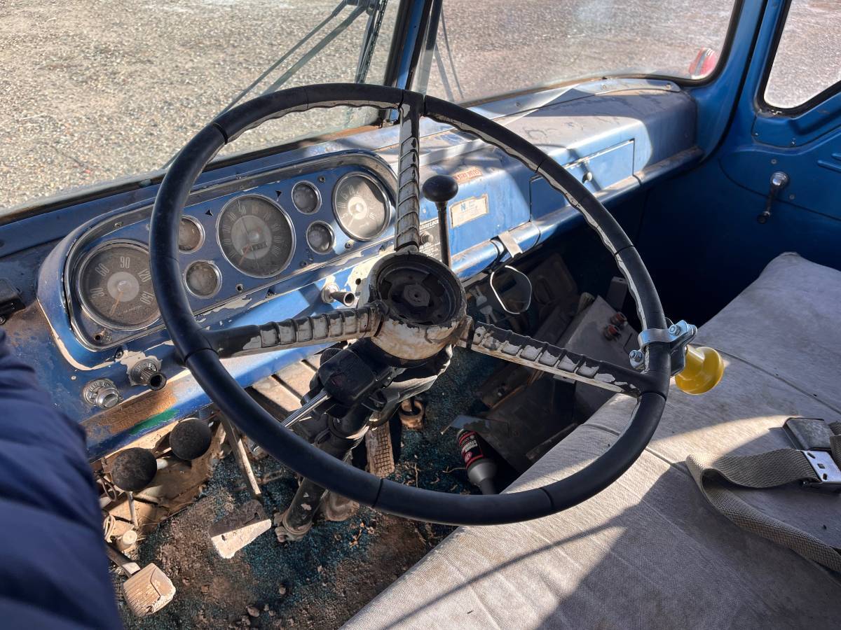 Ford-c600-1964-blue-1