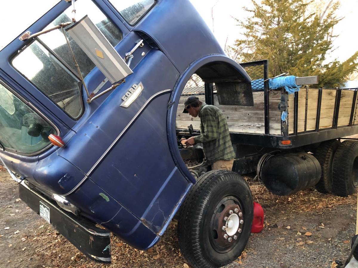 Ford-c600-1964-blue-5