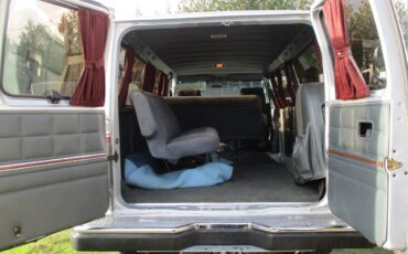 Ford-clubwagon-xlt-1991-blue-7