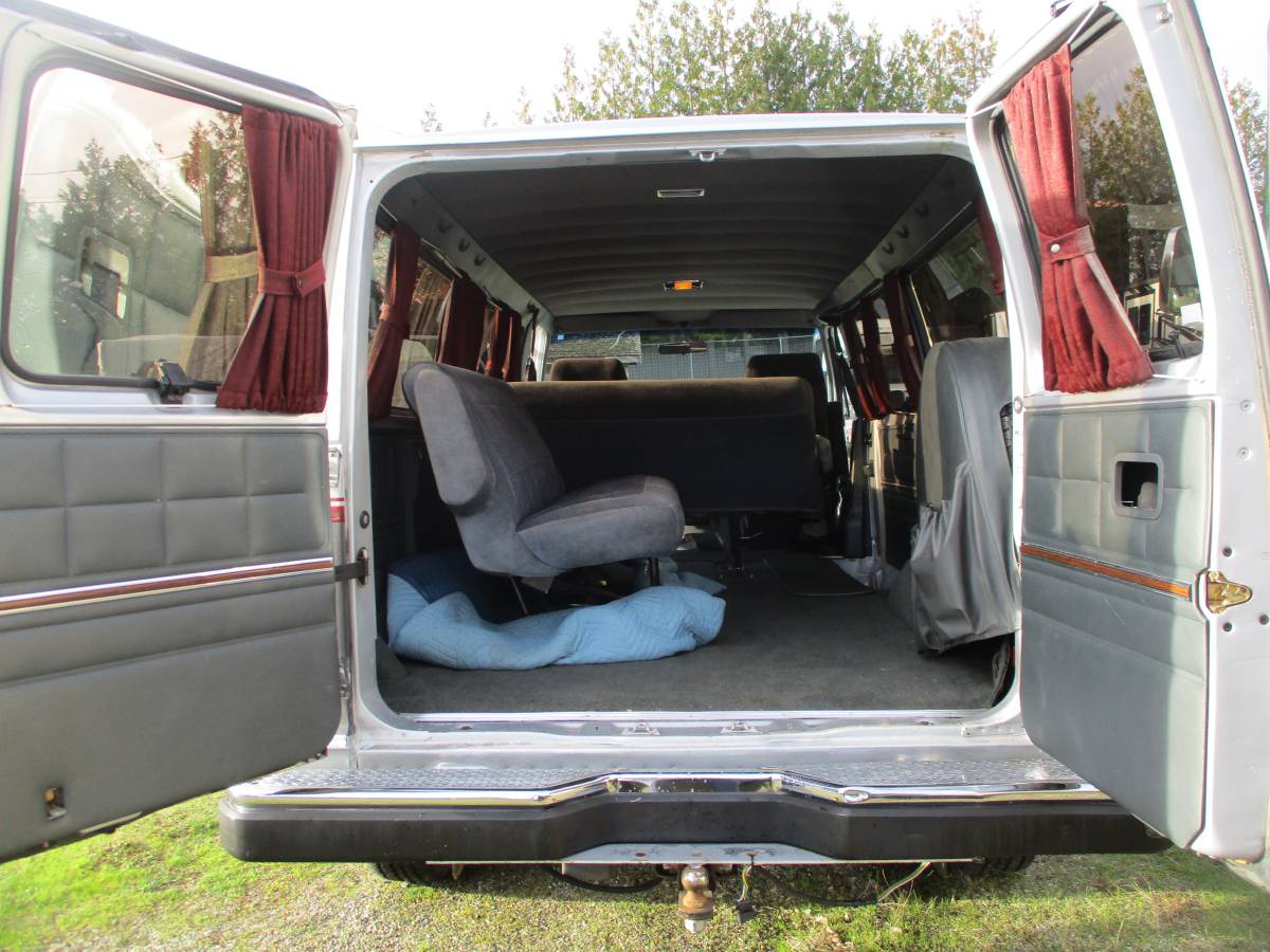 Ford-clubwagon-xlt-1991-blue-7