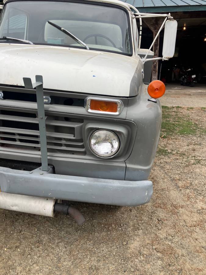 Ford-commercial-f-600-super-duty-1966-4