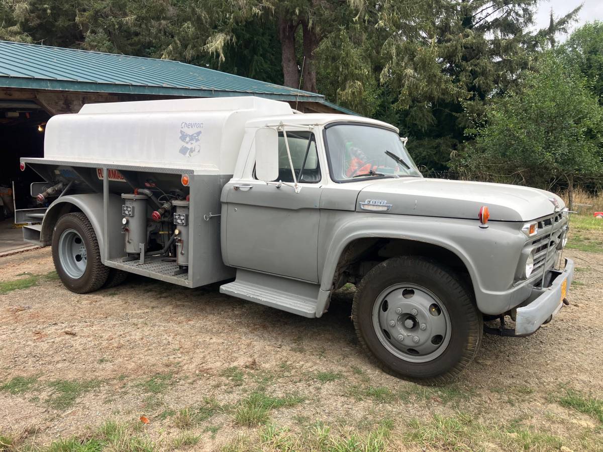 Ford-commercial-f-600-super-duty-1966-5