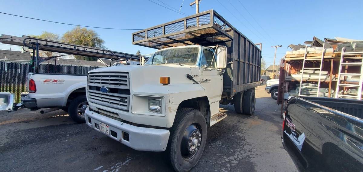 Ford-commercial-f-600-super-duty-1992-white-10