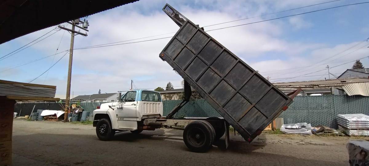 Ford-commercial-f-600-super-duty-1992-white-14