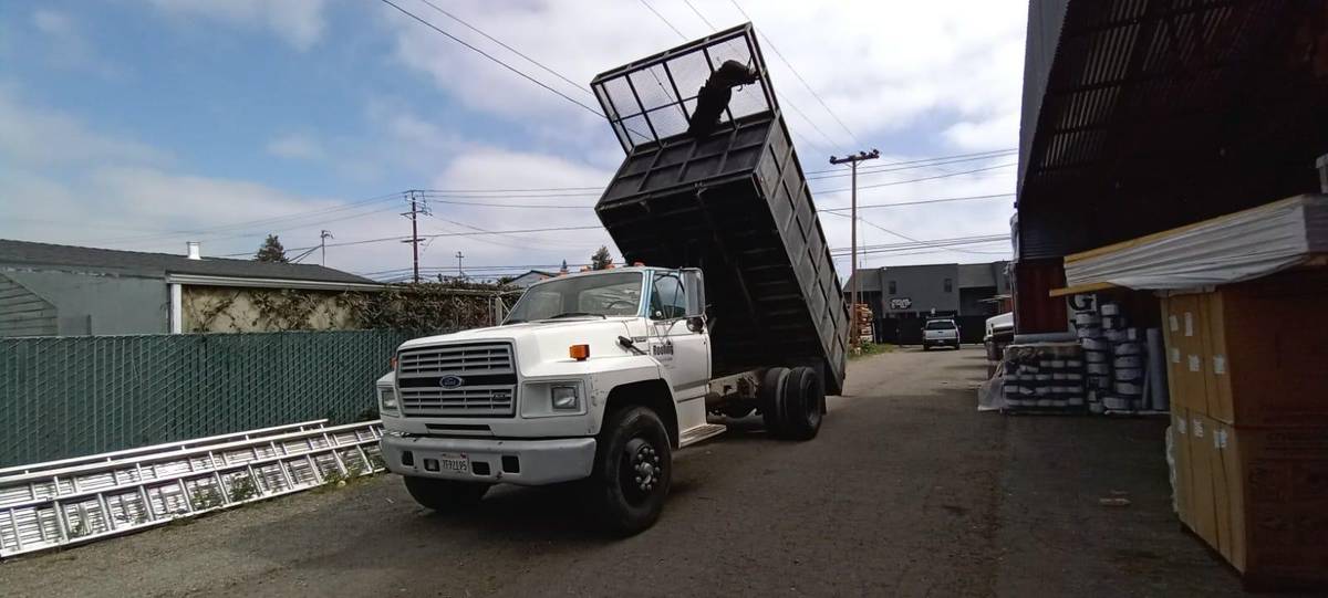 Ford-commercial-f-600-super-duty-1992-white-4