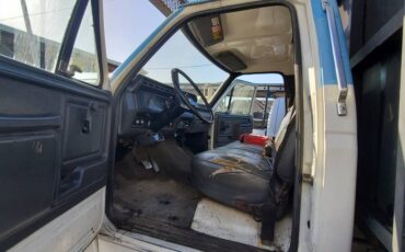 Ford-commercial-f-600-super-duty-1992-white-6