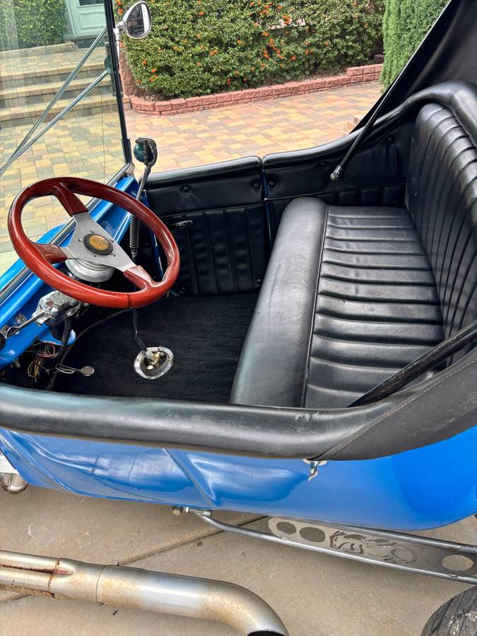 Ford-convertable-1923-blue-3