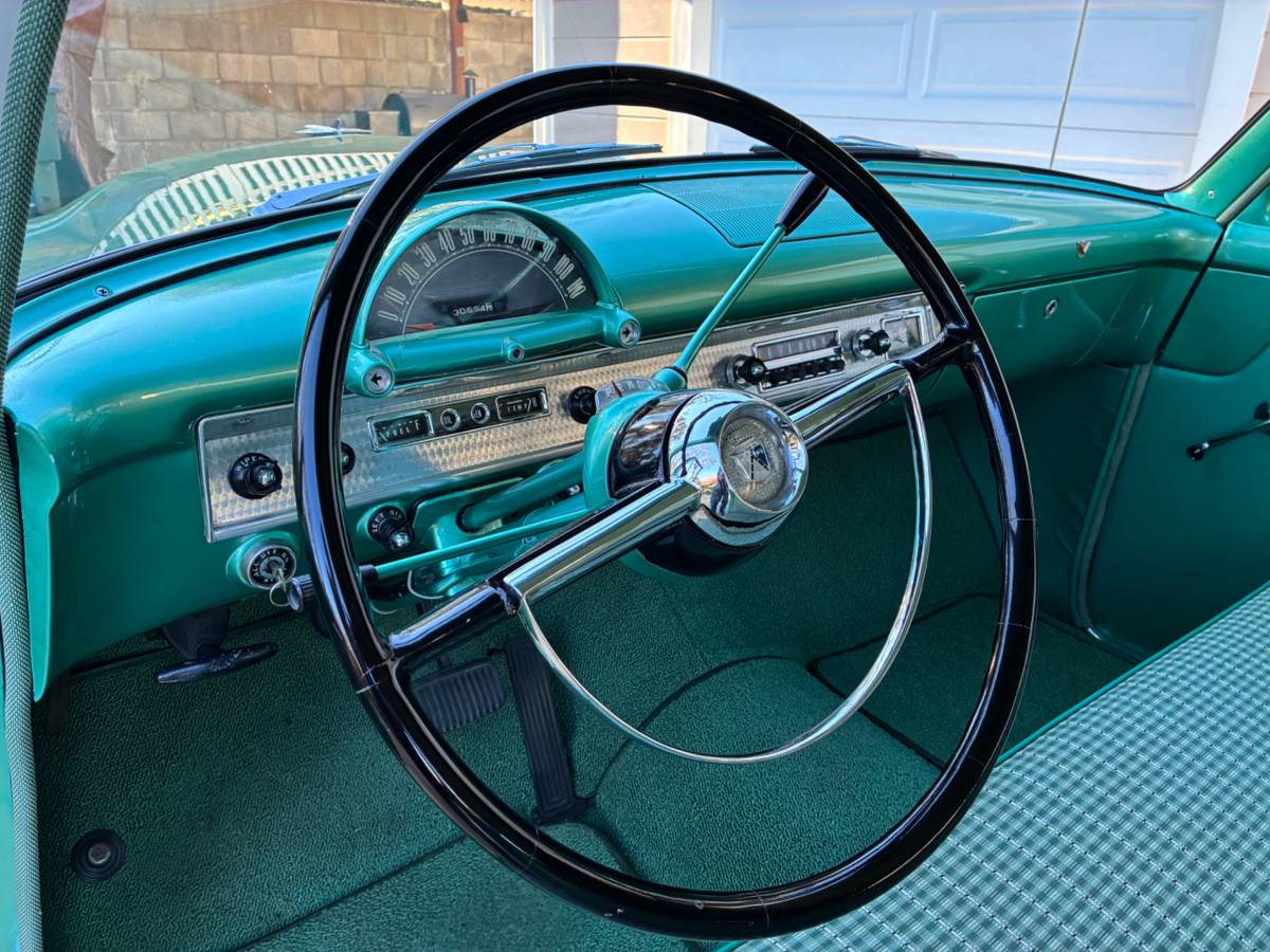 Ford-country-sedan-wagon-1954-green-11