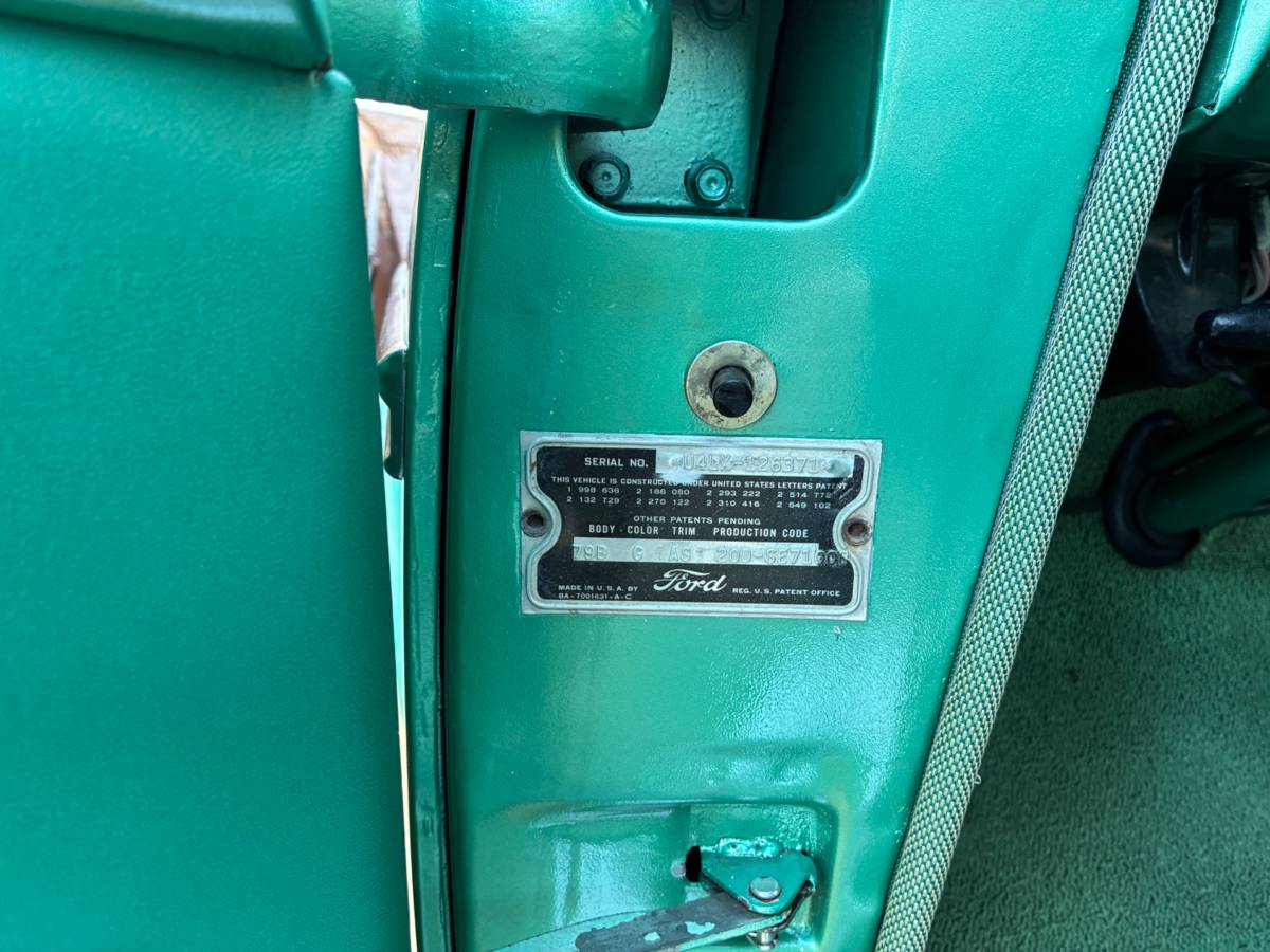 Ford-country-sedan-wagon-1954-green-17