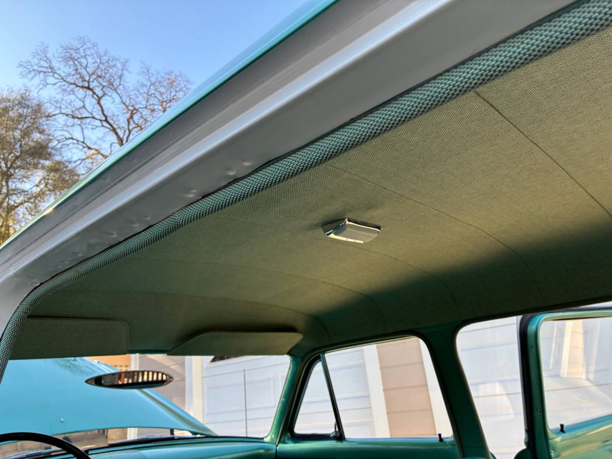 Ford-country-sedan-wagon-1954-green-20