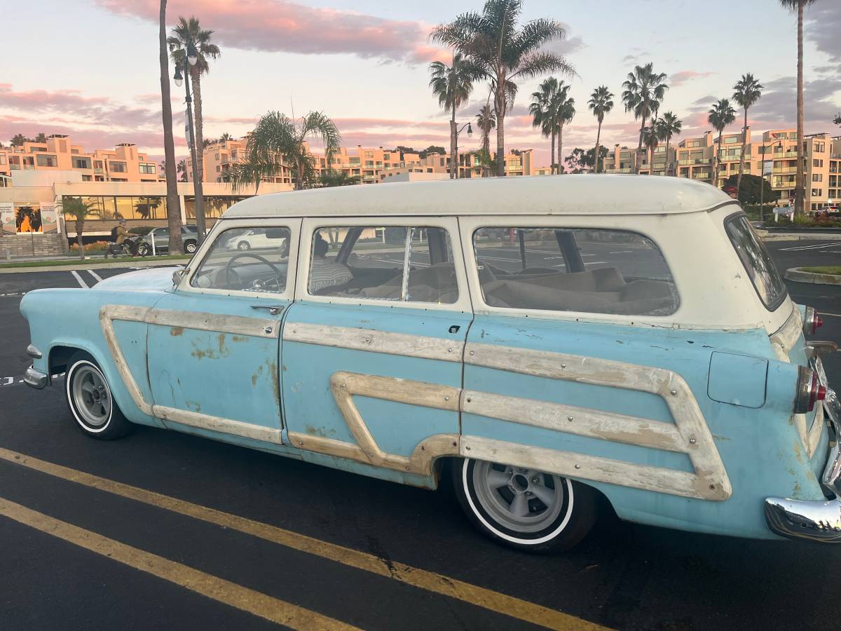Ford-country-squire-1954-blue-1