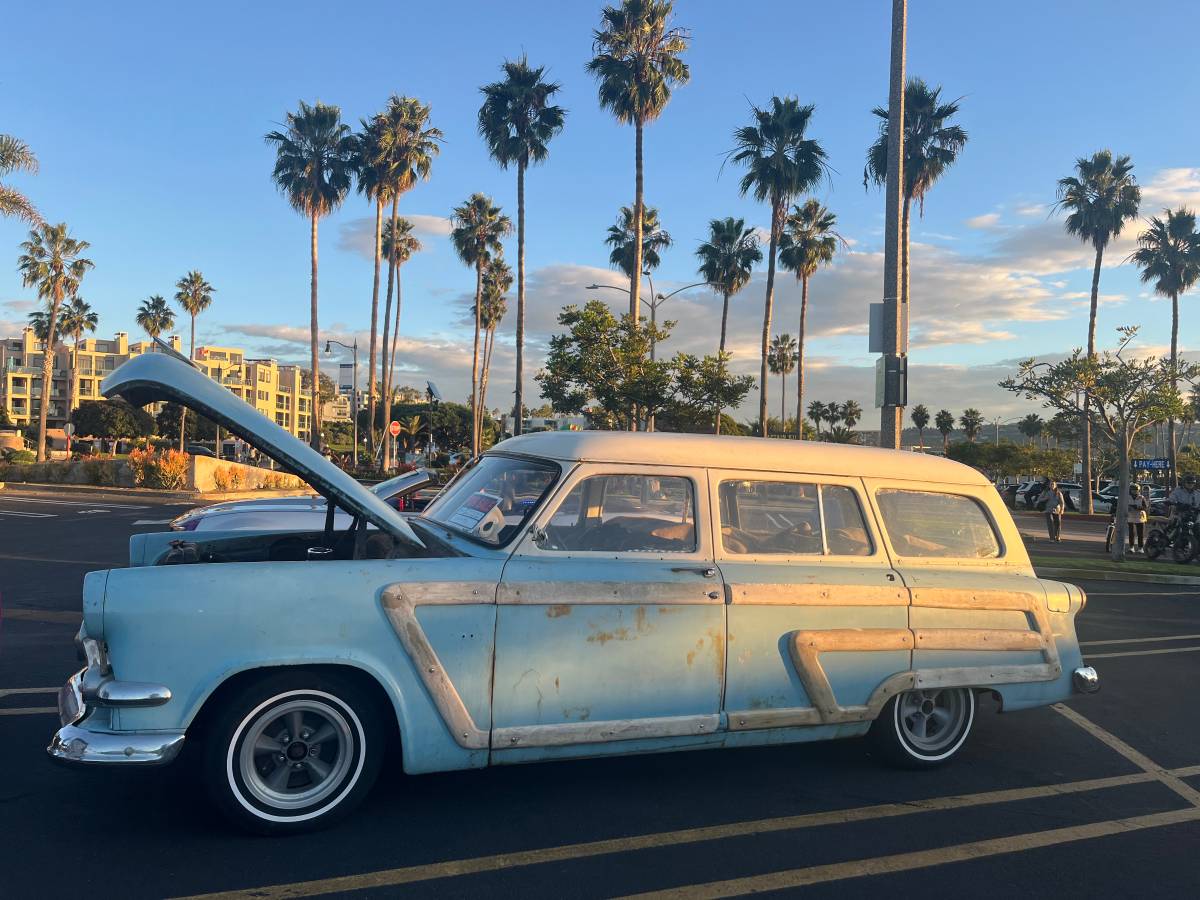 Ford-country-squire-1954-blue-9
